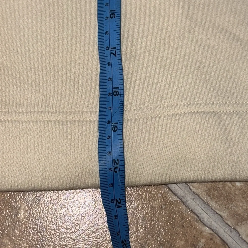 OLD NAVY KIDS/GIRLS LRG 10/12 Cream Sweatshirt with Red Heart Long Sleeve - Picture 7 of 10